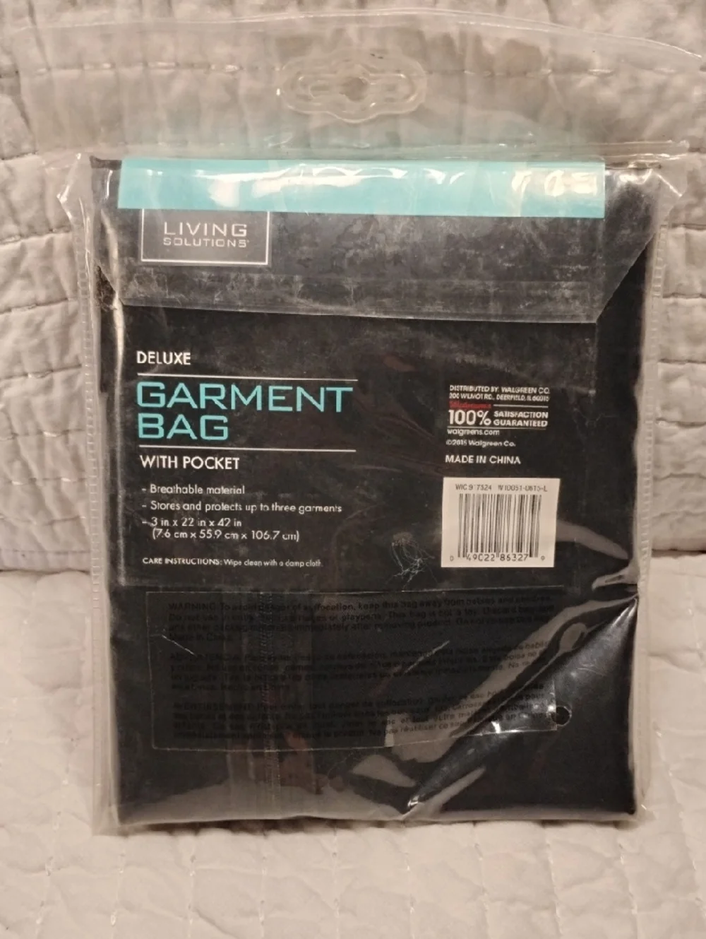 Deluxe Black Garment Bag with Pocket